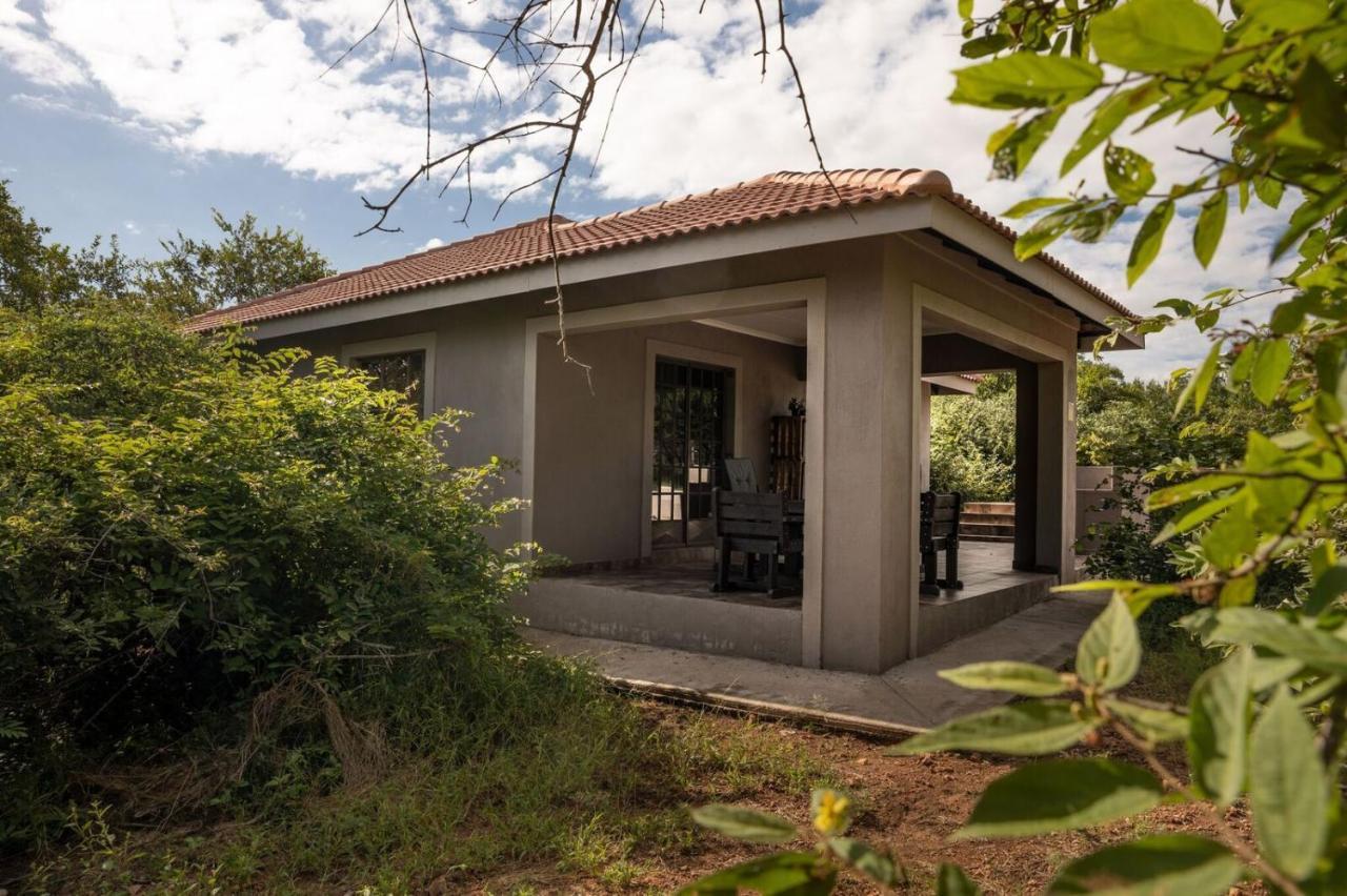 Impala Lily Villa มาร์ลอทพาร์ค ภายนอก รูปภาพ